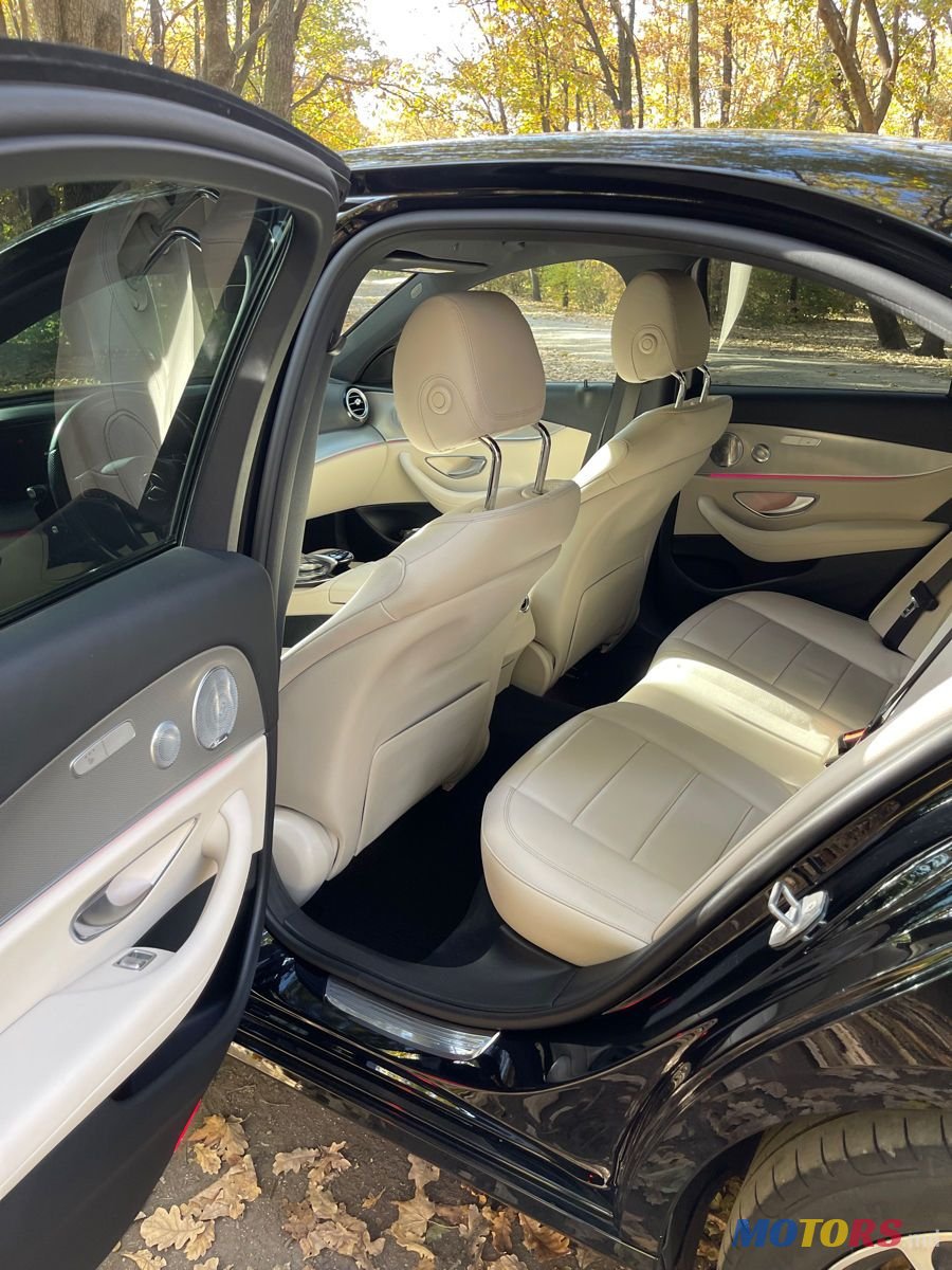 2017' Mercedes-Benz E-Class photo #5