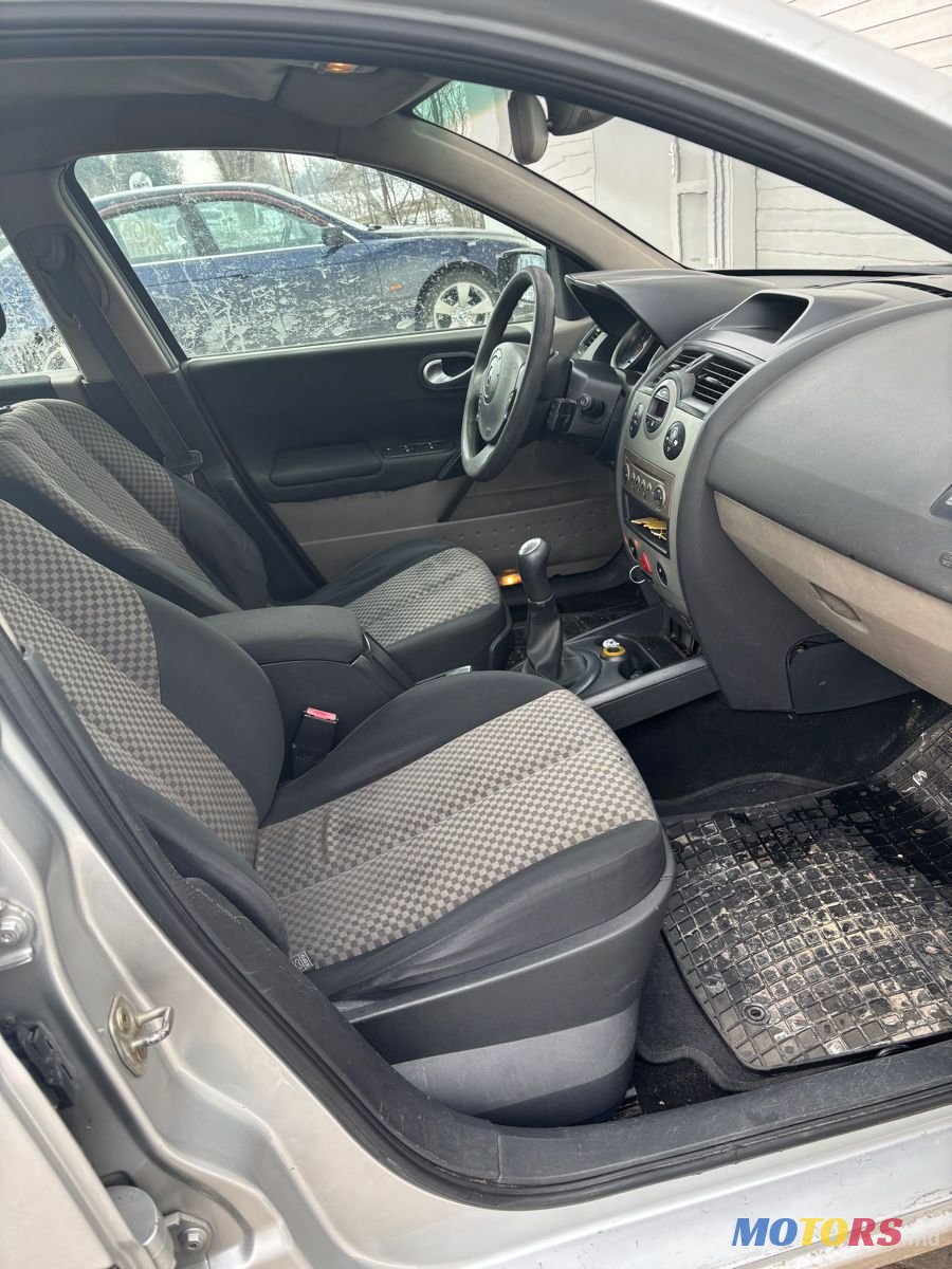 2005' Renault Megane photo #5