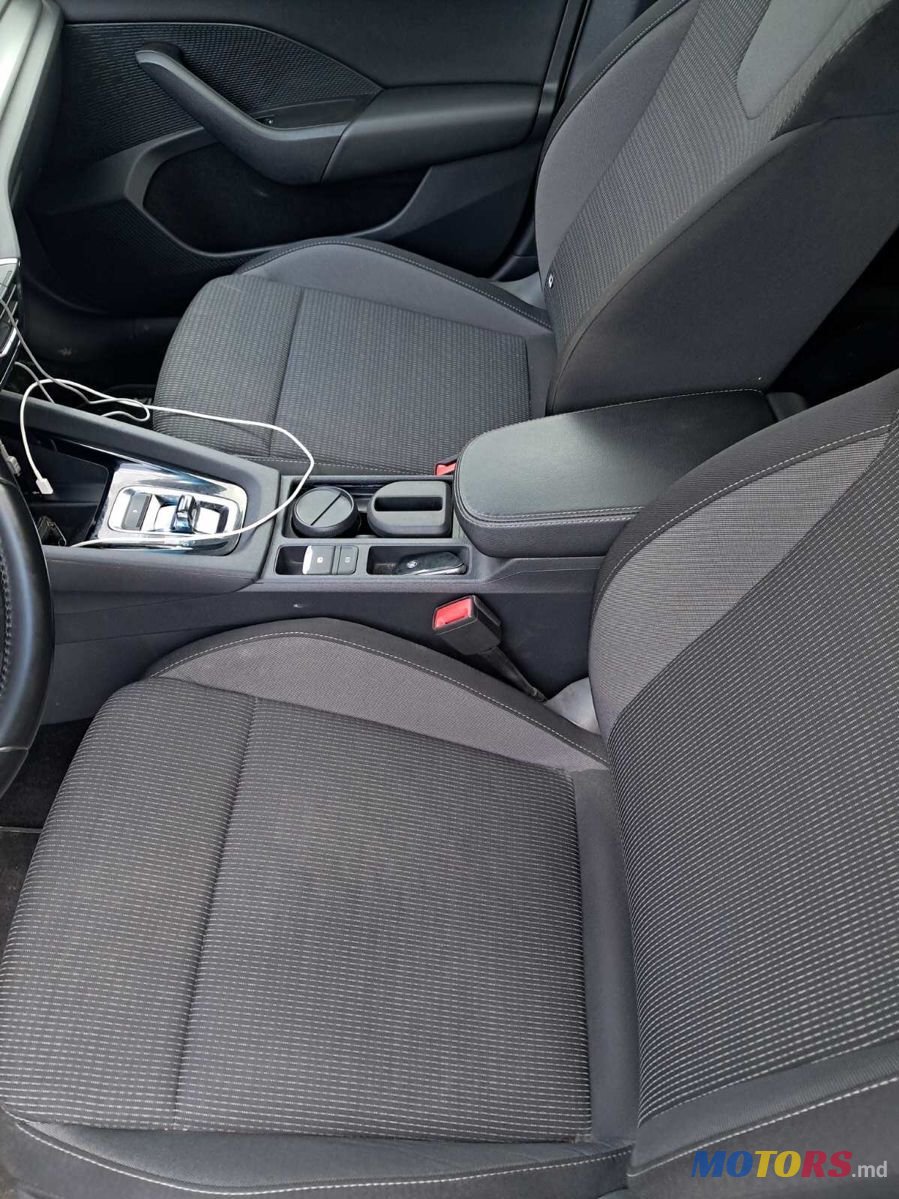 2020' Skoda Octavia photo #6