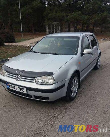 2000' Volkswagen Golf photo #1