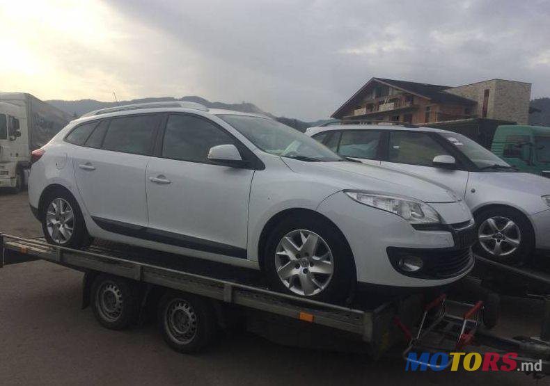 2013' Renault Megane photo #1