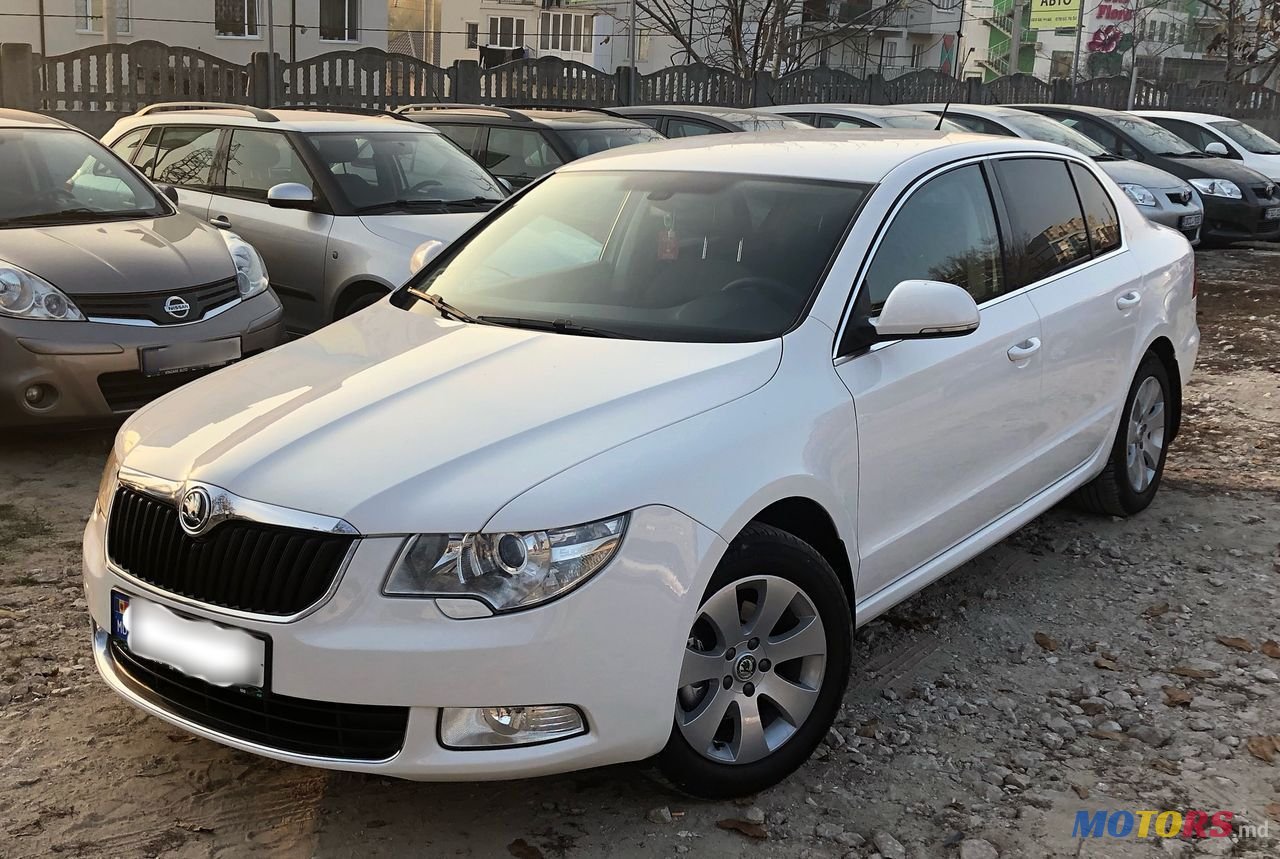 2010' Skoda Superb photo #1