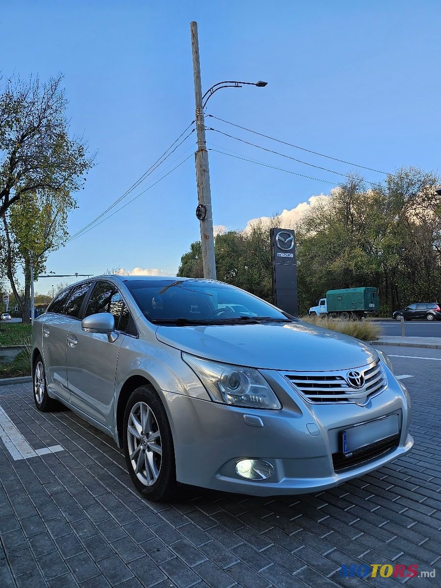 2009' Toyota Avensis photo #2