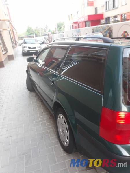 1998' Volkswagen Passat photo #3