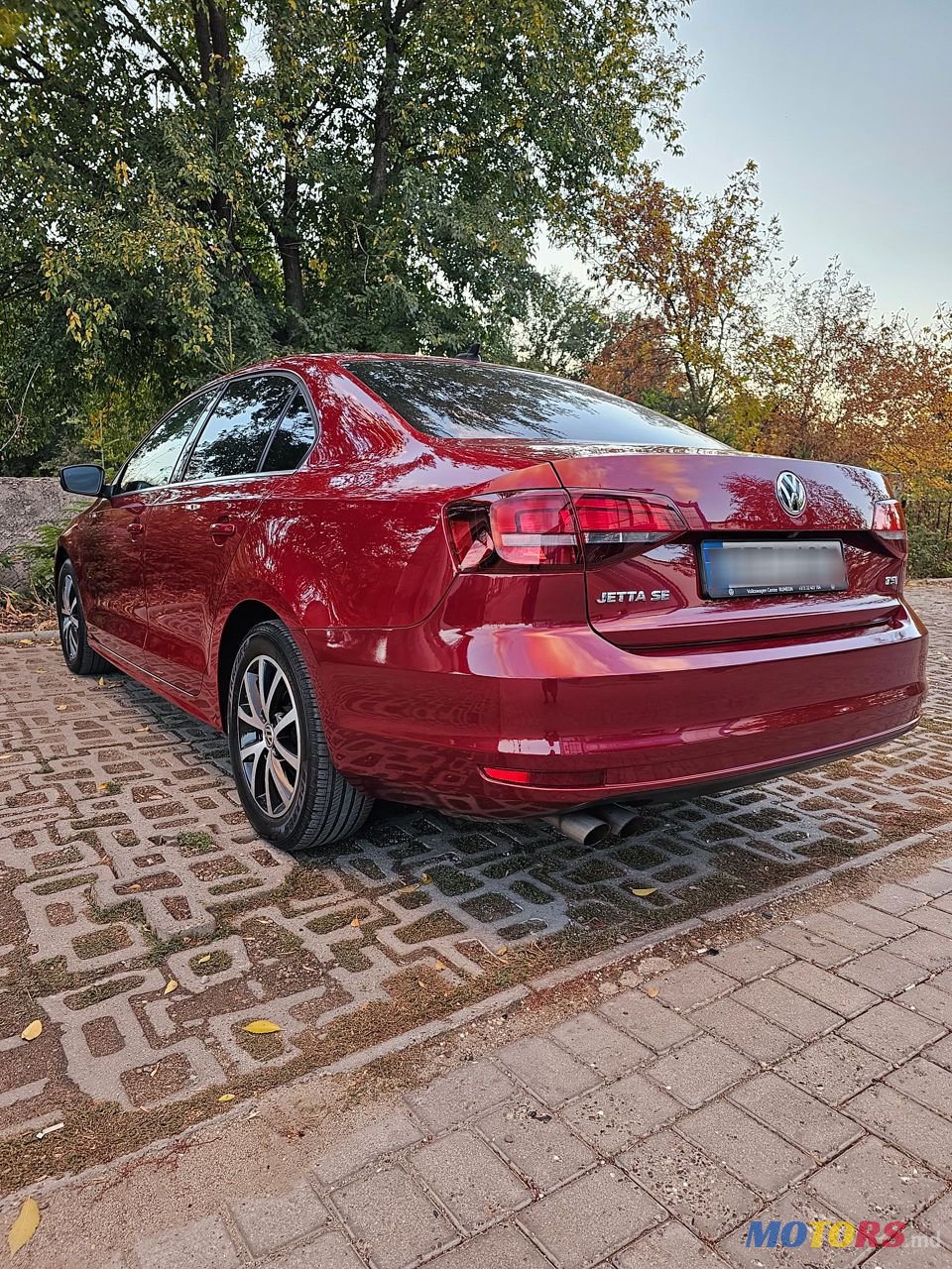 2017' Volkswagen Jetta photo #3