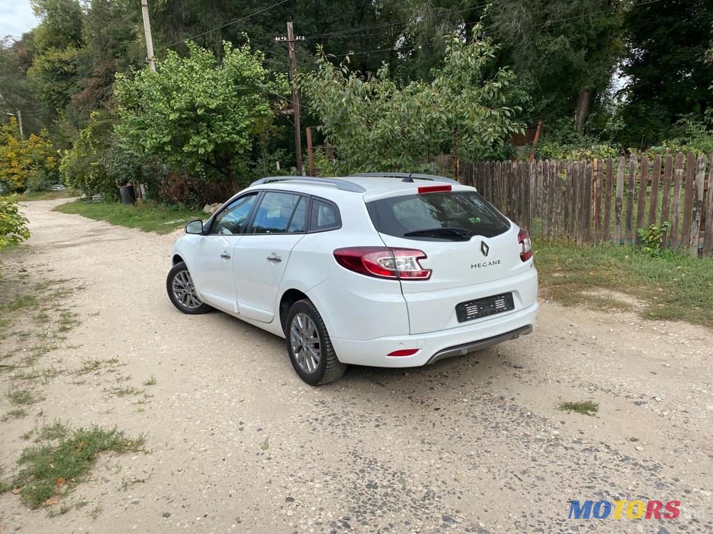 2014' Renault Megane photo #3