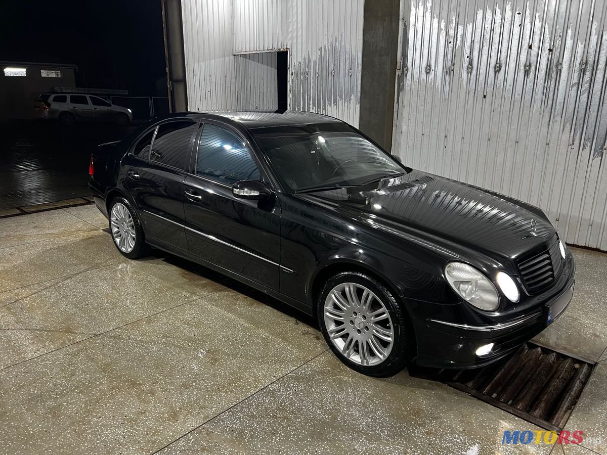 2006' Mercedes-Benz E Класс photo #1