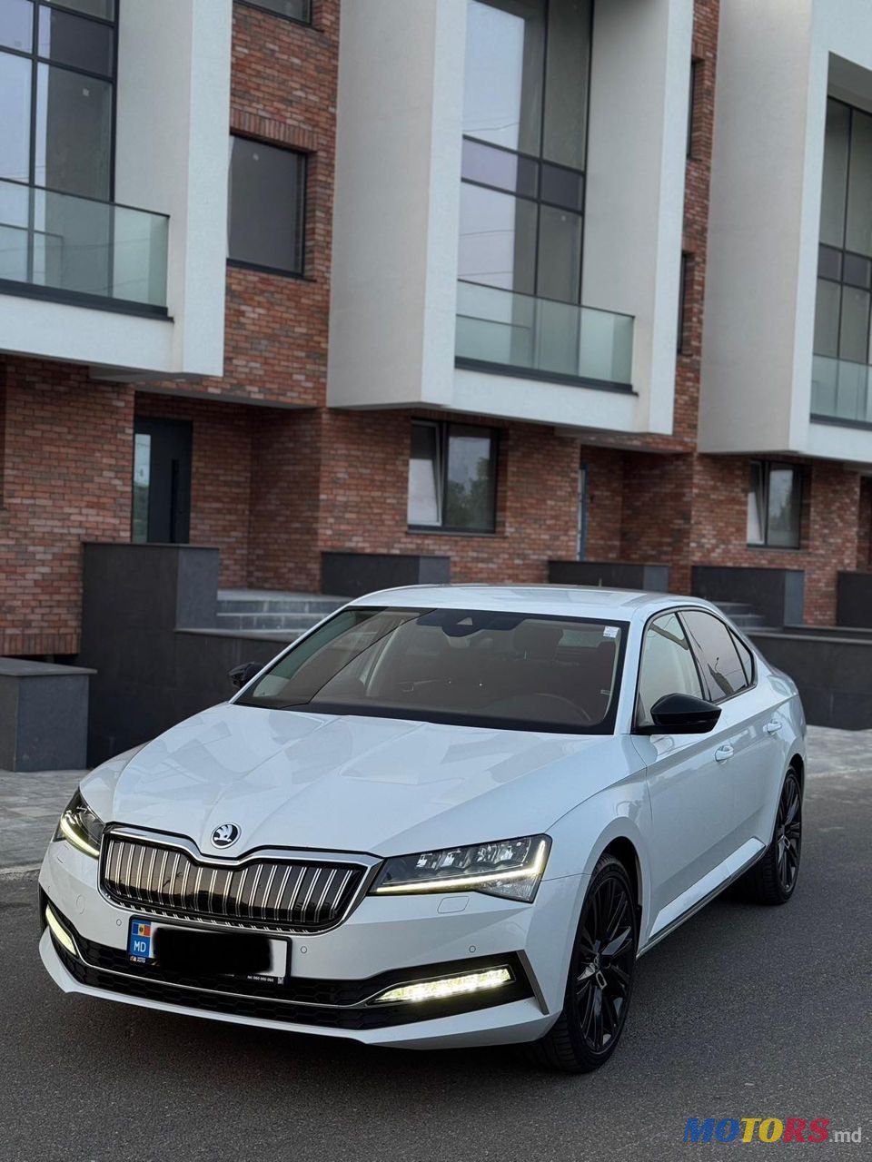 2021' Skoda Superb photo #2