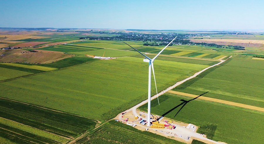 Moldova se pregăteşte de licitaţii pentru parcuri eoliene şi fotovoltaice mari, cu investiţii estimate la 190 milioane euro