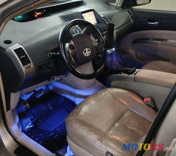 2009' Toyota Prius photo #4
