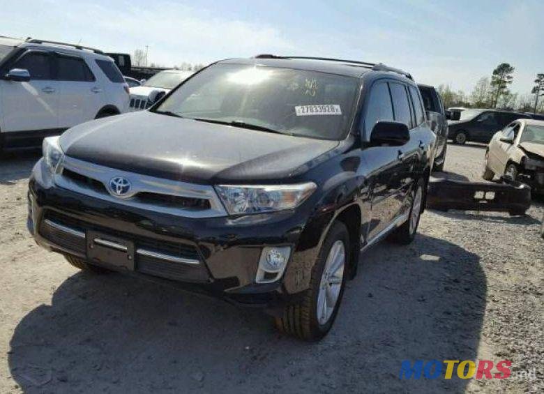 2012' Toyota Highlander photo #1