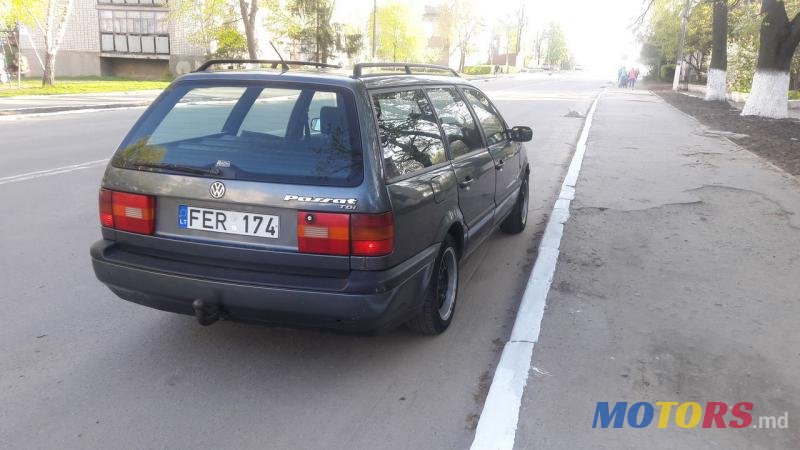 1996' Volkswagen Passat photo #2