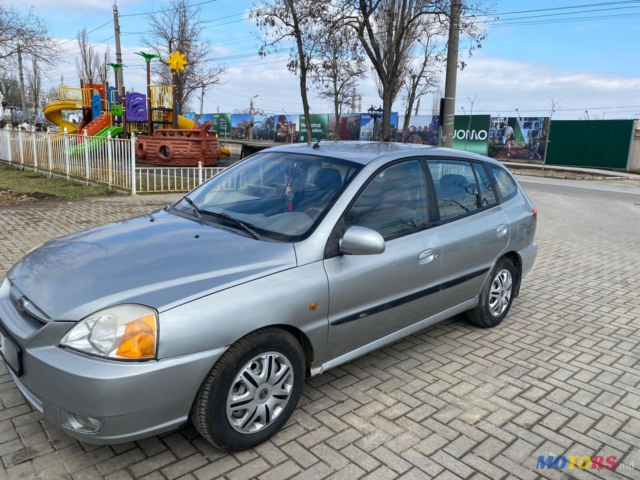 2003' Kia Rio photo #2