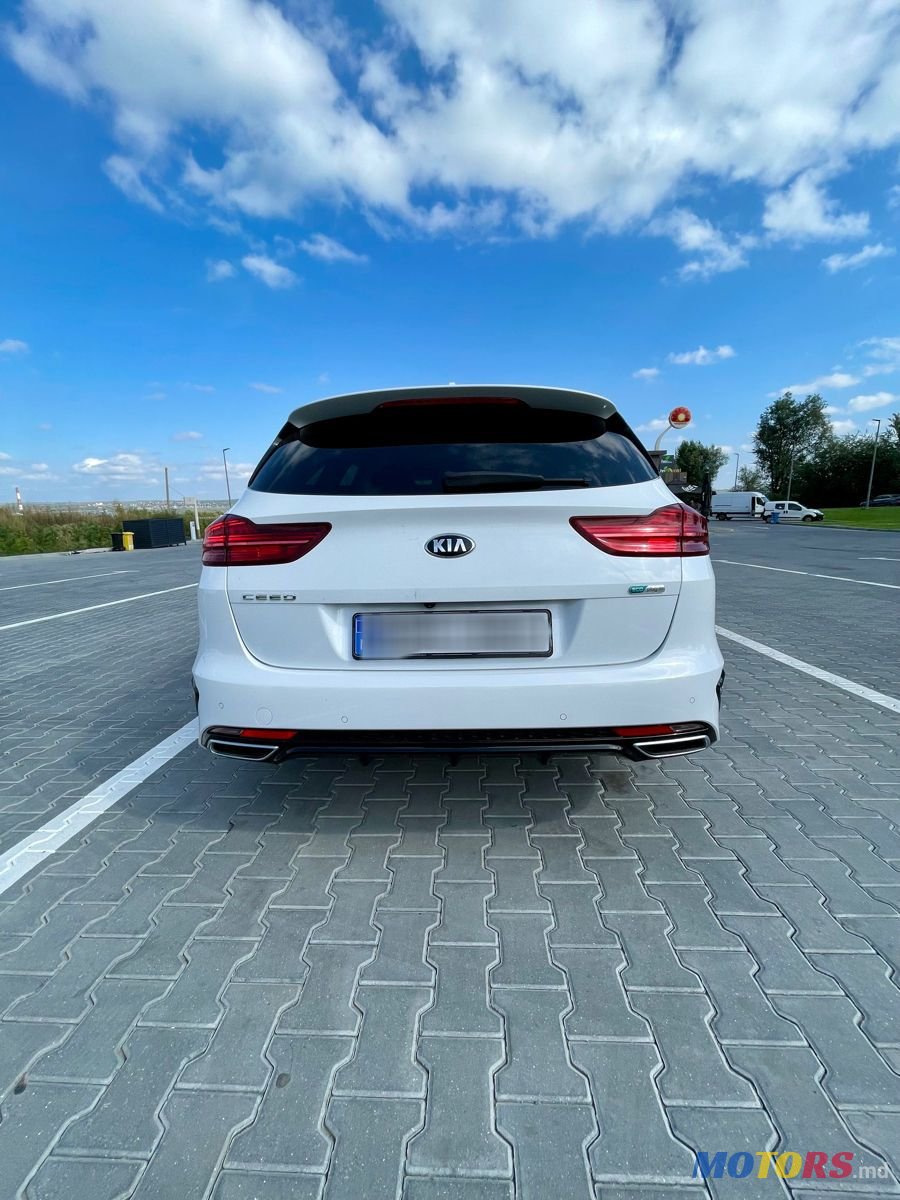 2021' Kia Ceed photo #5
