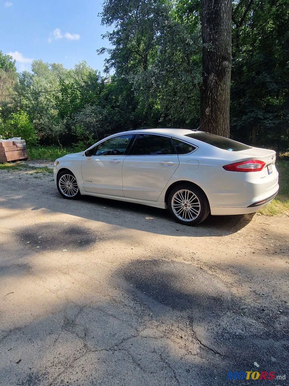 2014' Ford Fusion photo #3