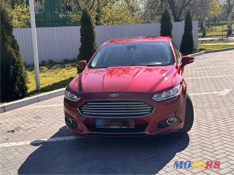 2013' Ford Fusion photo #2