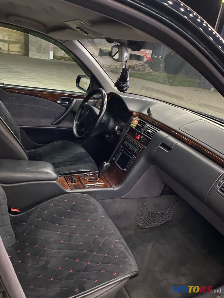2001' Mercedes-Benz E Класс photo #5