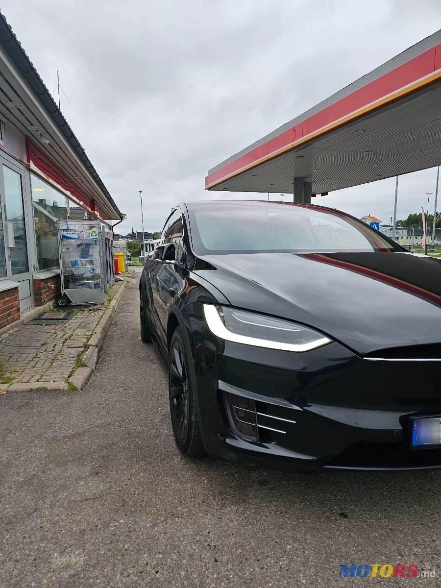 2018' Tesla Model X photo #6