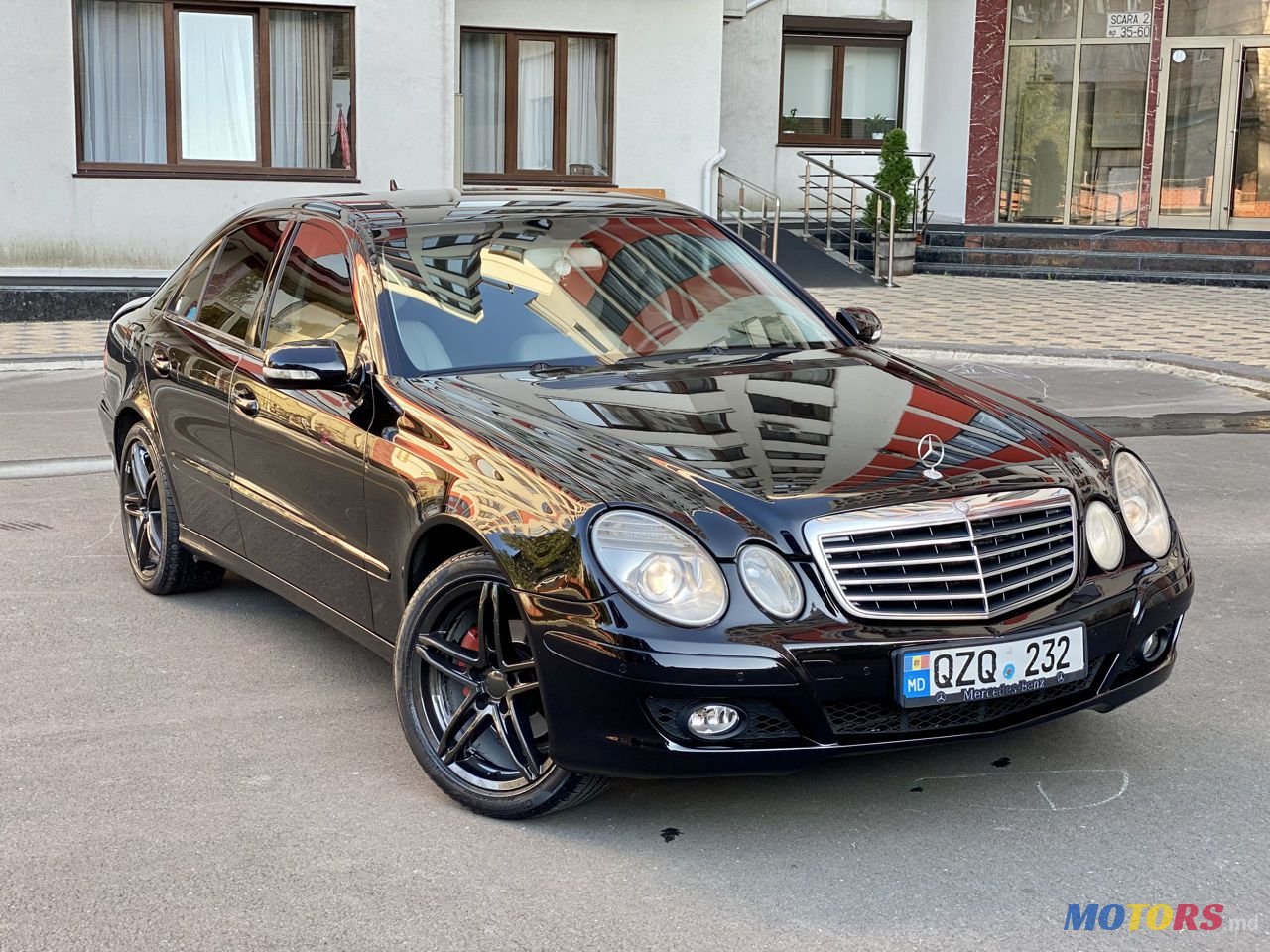 2008' Mercedes-Benz E Класс photo #1