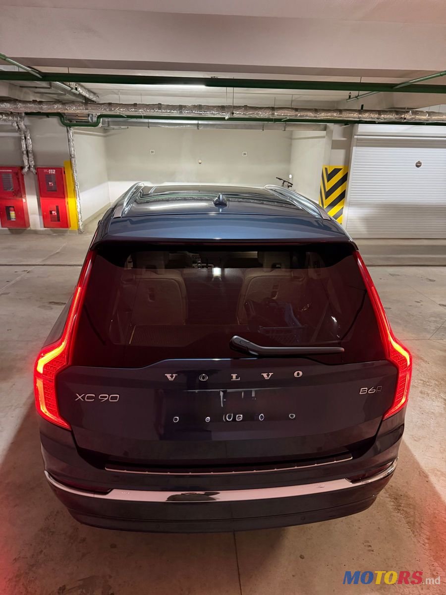 2022' Volvo XC90 photo #5