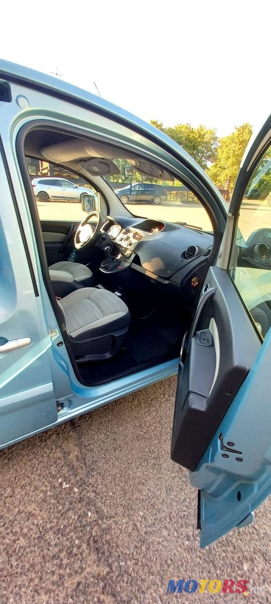 2011' Renault Kangoo photo #6