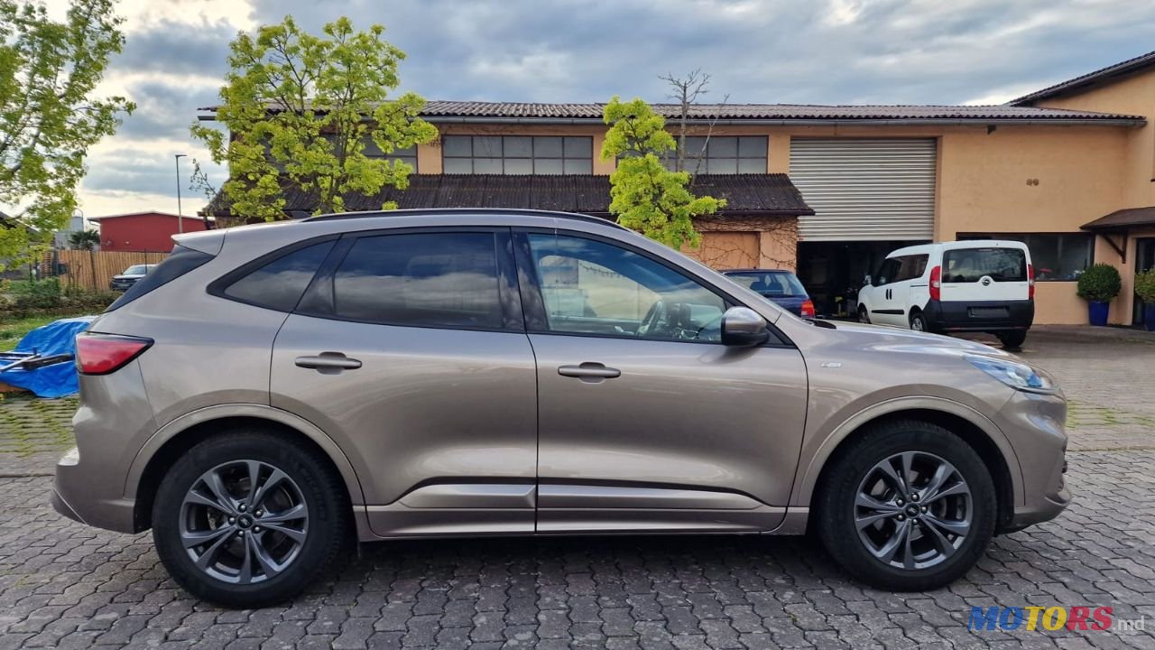 2020' Ford Kuga photo #4