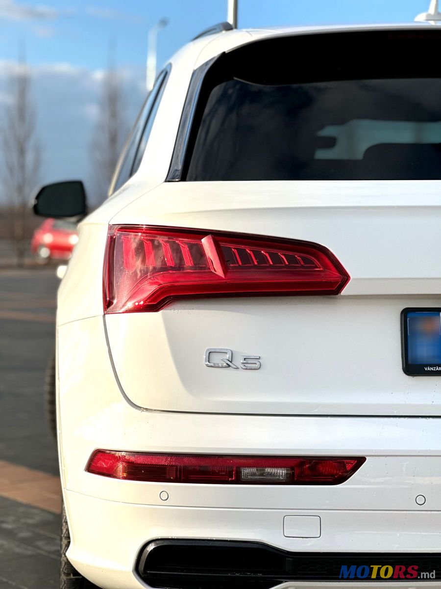 2020' Audi Q5 photo #5