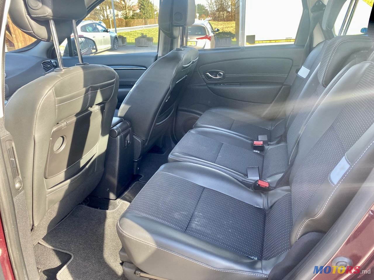 2013' Renault Grand Scenic photo #6