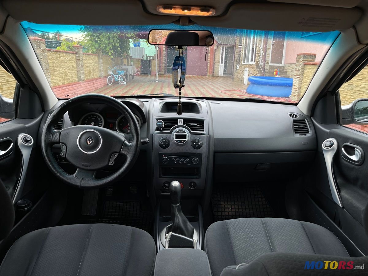 2005' Renault Megane photo #6