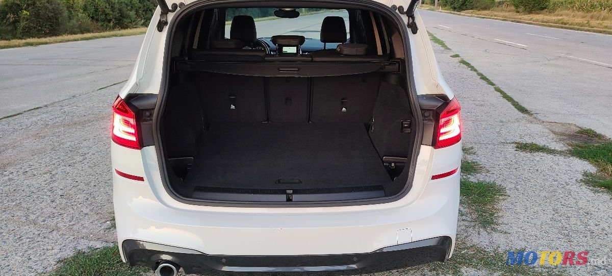 2019' BMW 2 Series Gran Tourer photo #6