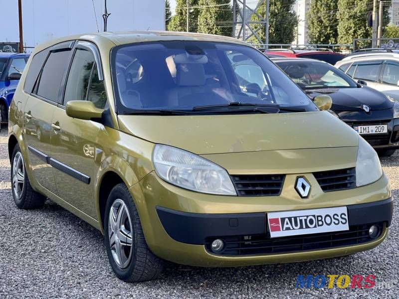 2005' Renault Grand Scenic photo #3