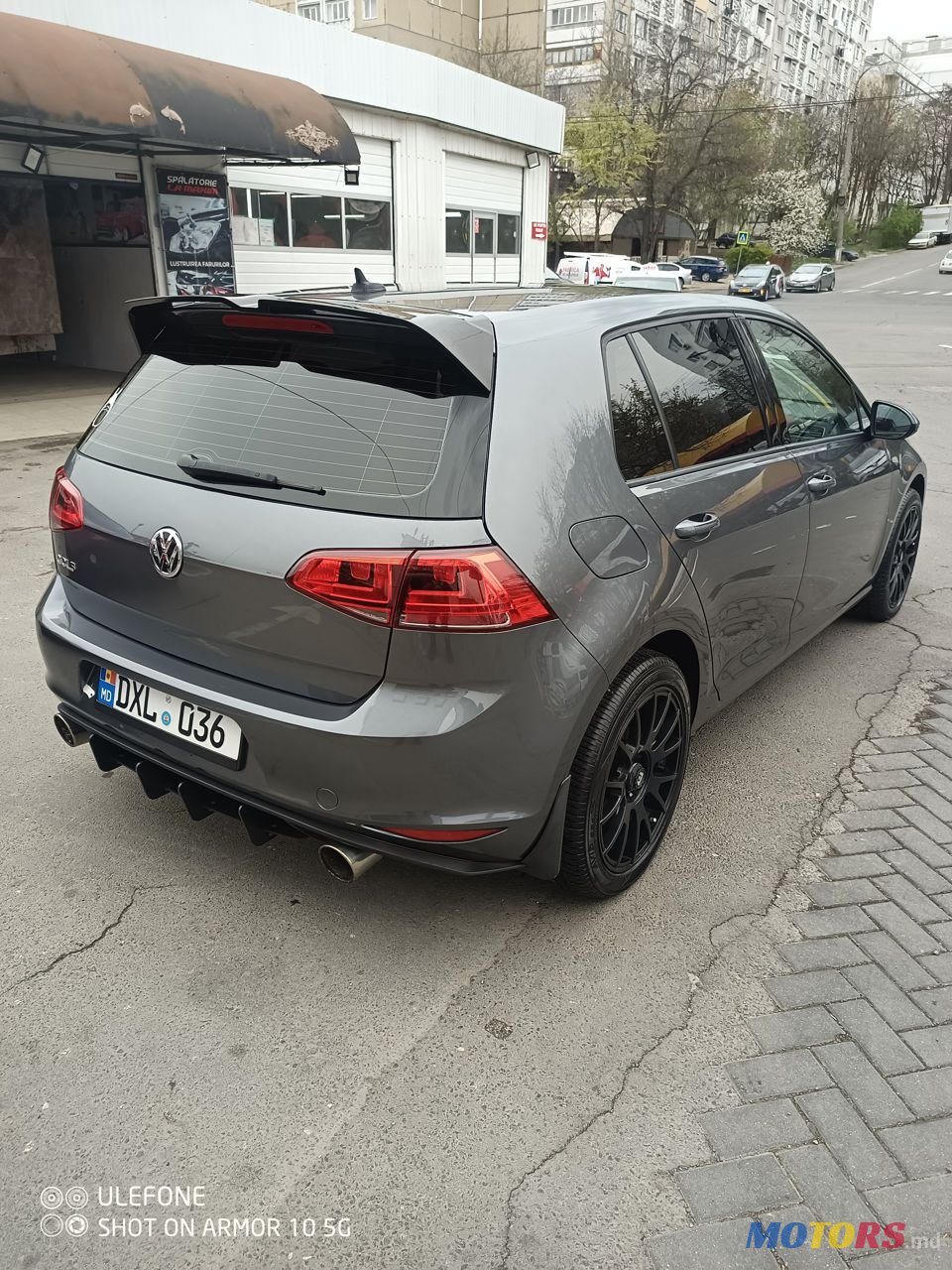 2015' Volkswagen Golf photo #2