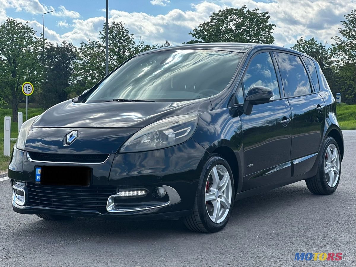 2012' Renault Scenic photo #2