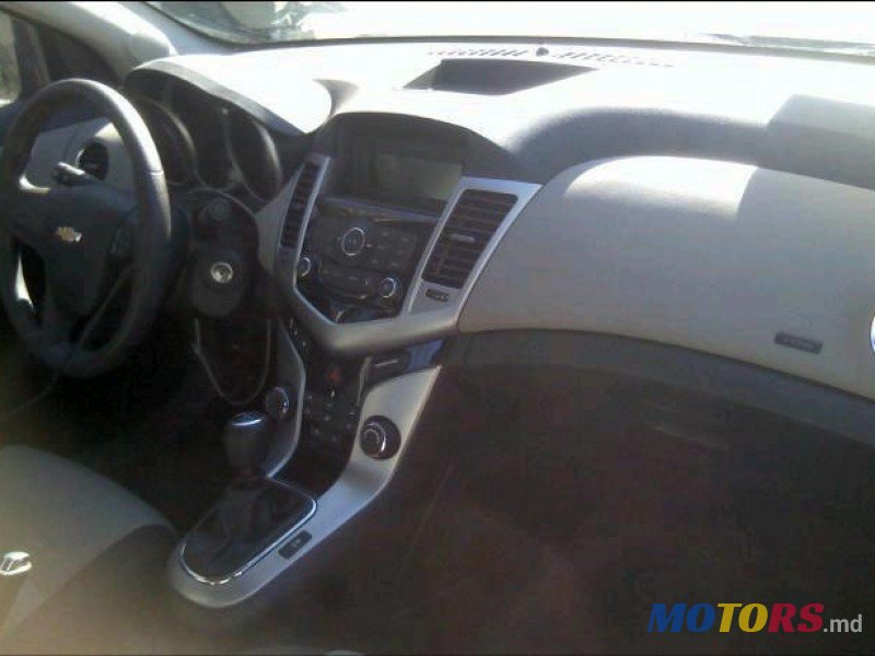 2014' Chevrolet Malibu photo #2