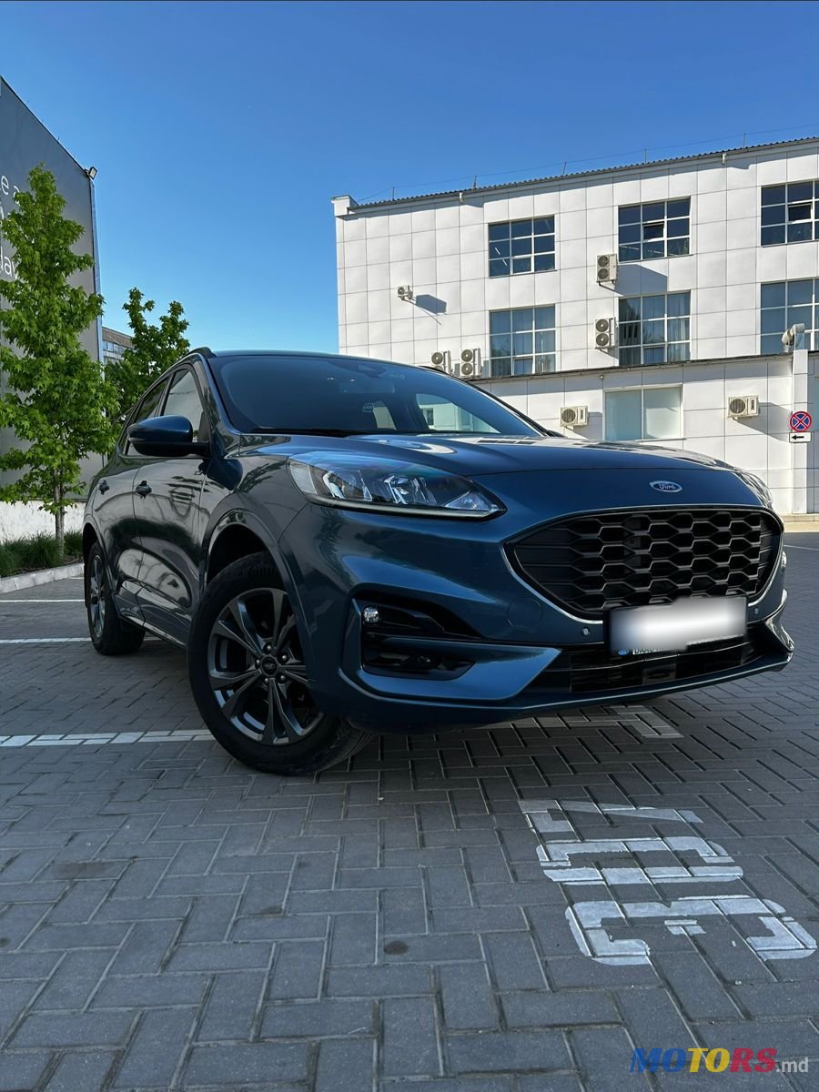 2023' Ford Kuga photo #2