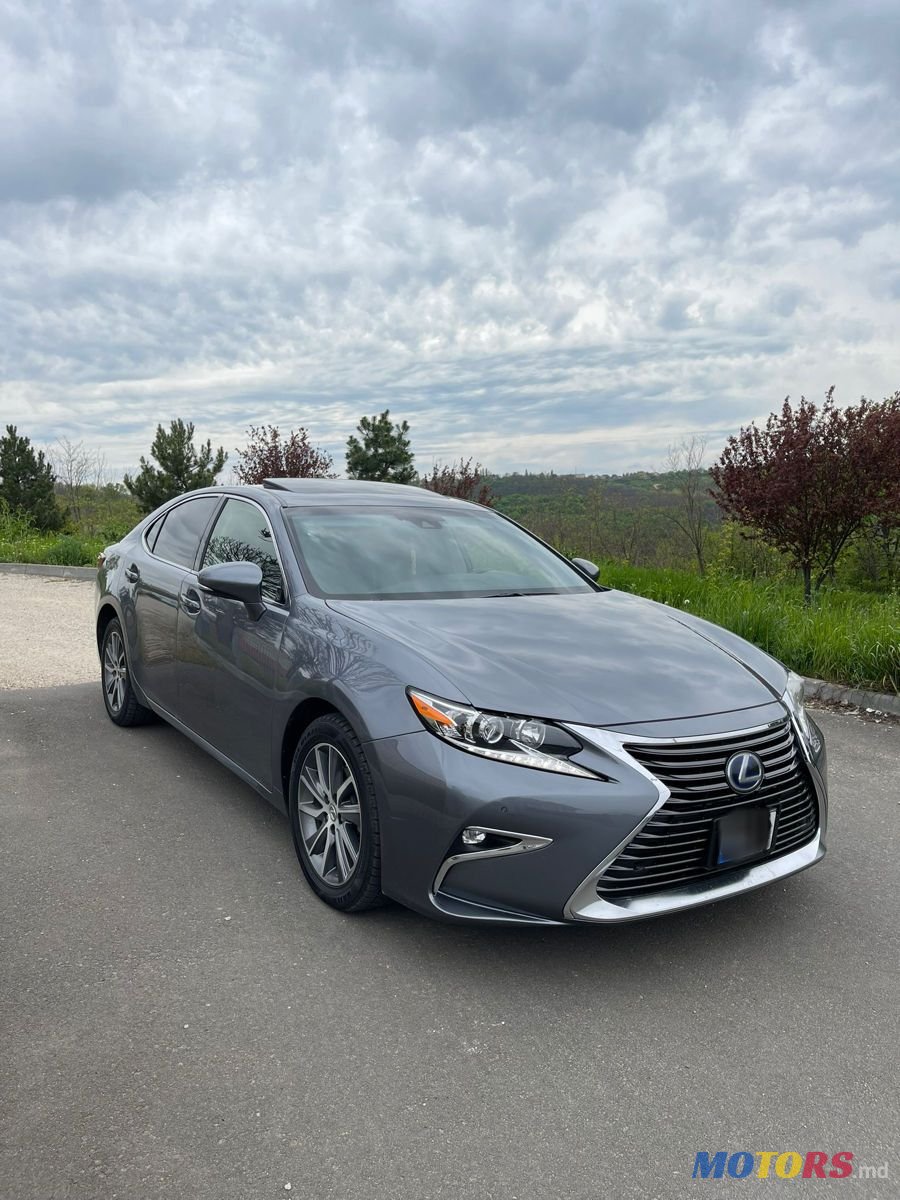 2016' Lexus Es Series photo #1