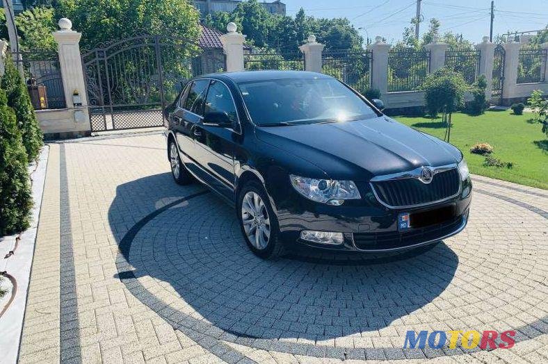 2011' Skoda Superb photo #1