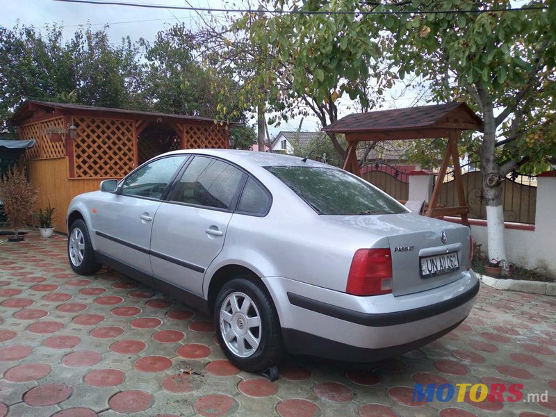 1999' Volkswagen Passat photo #6
