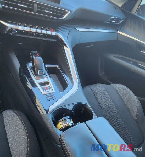 2018' Peugeot 3008 photo #5