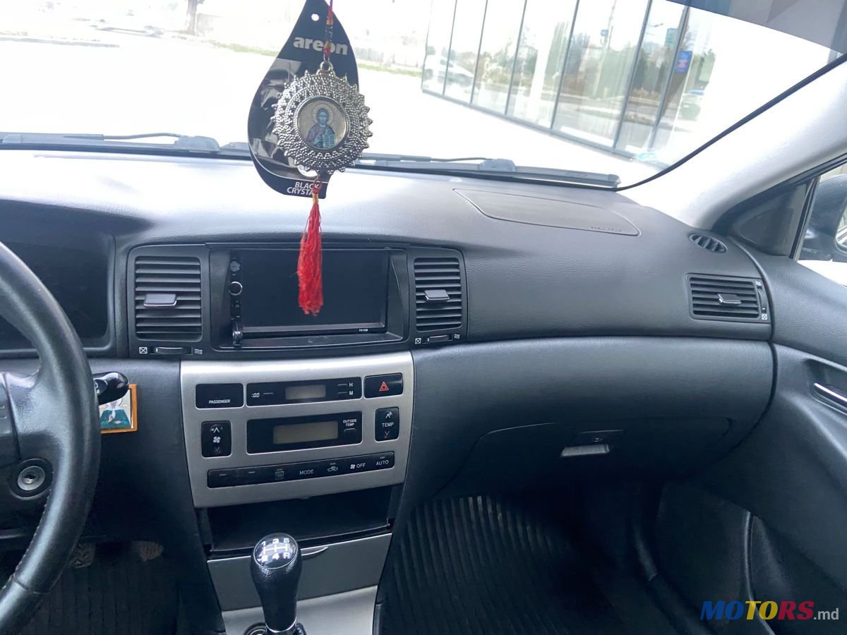 2004' Toyota Corolla photo #4