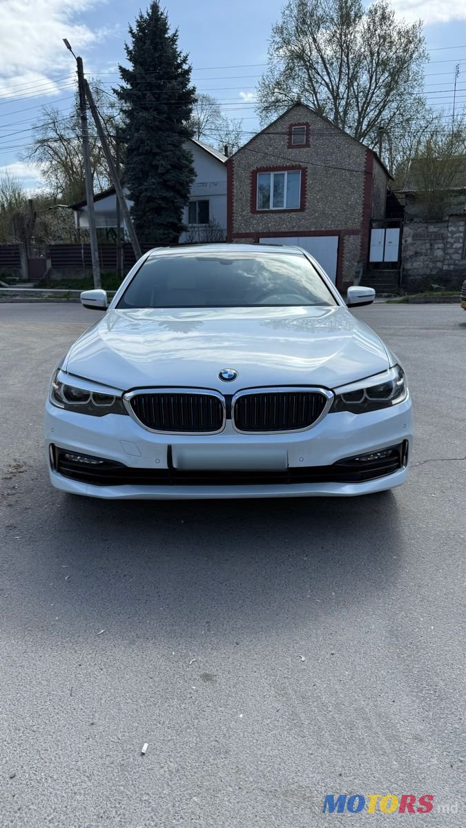 2017' BMW 5 Series photo #2