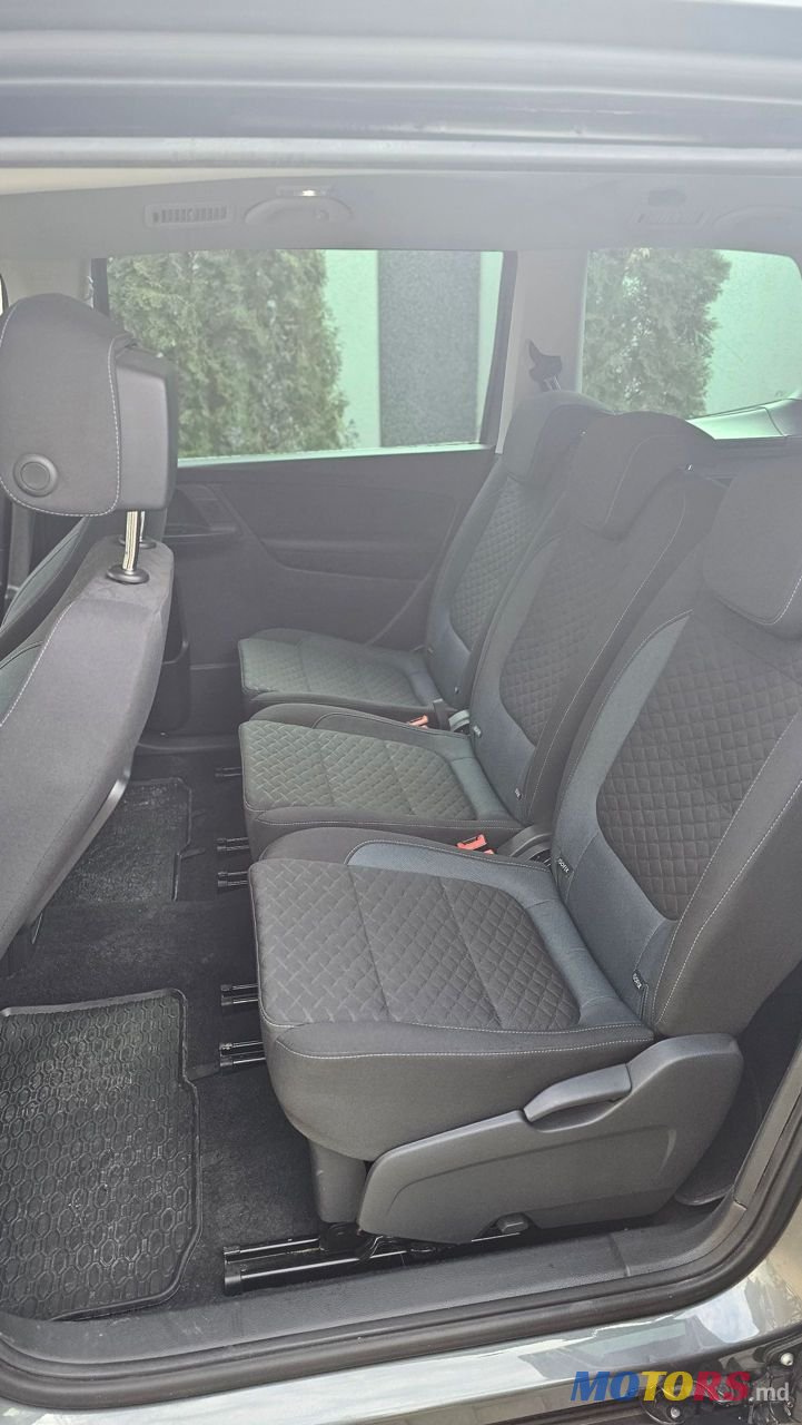 2019' Volkswagen Sharan photo #6