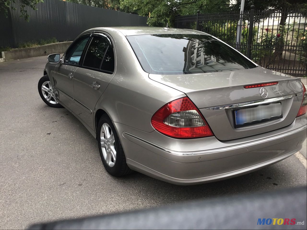 2007' Mercedes-Benz E-Class photo #5