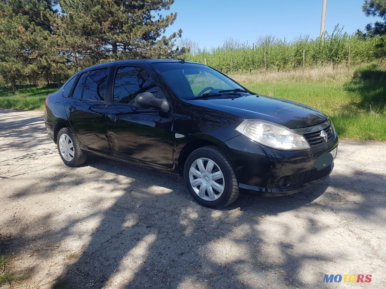 2011' Renault Clio Symbol photo #4
