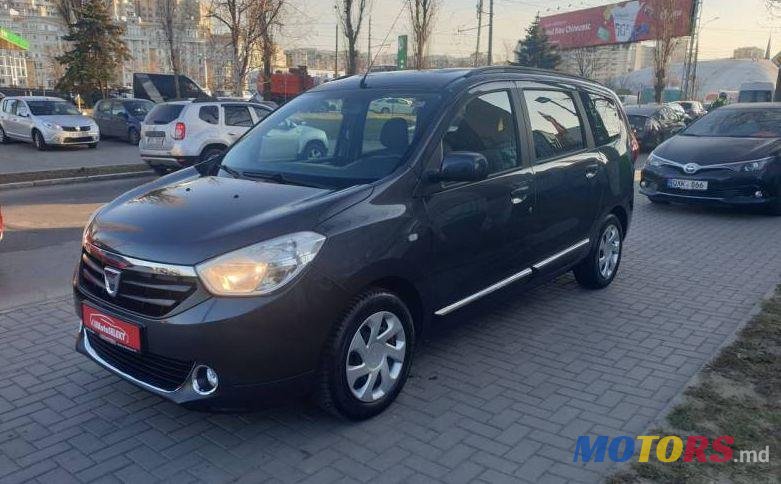 2014' Dacia Lodgy photo #1