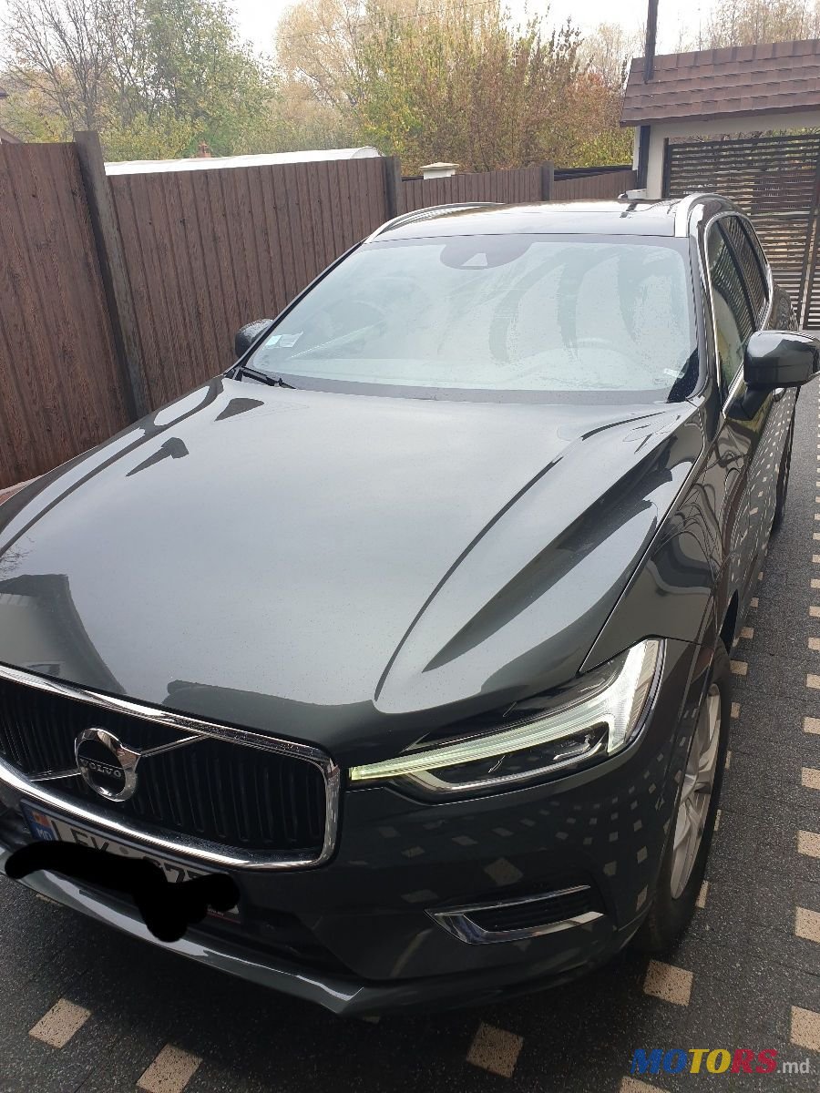 2019' Volvo XC60 photo #2