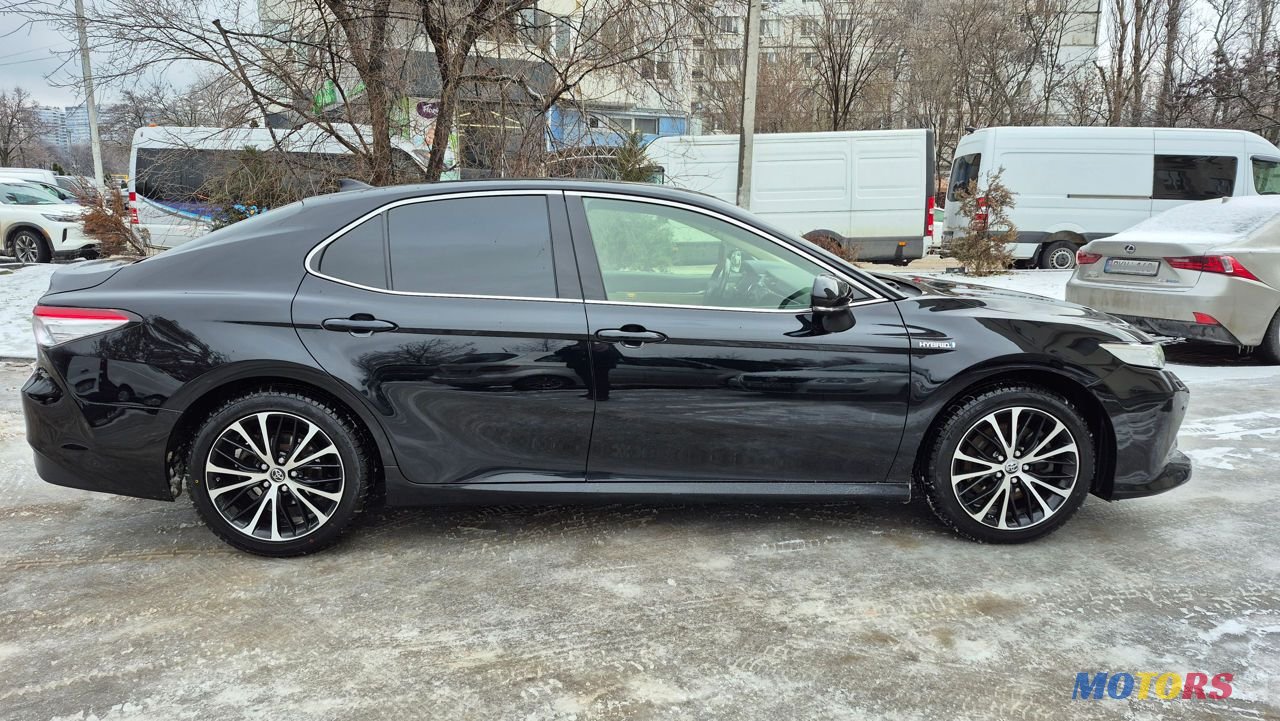 2019' Toyota Camry photo #4