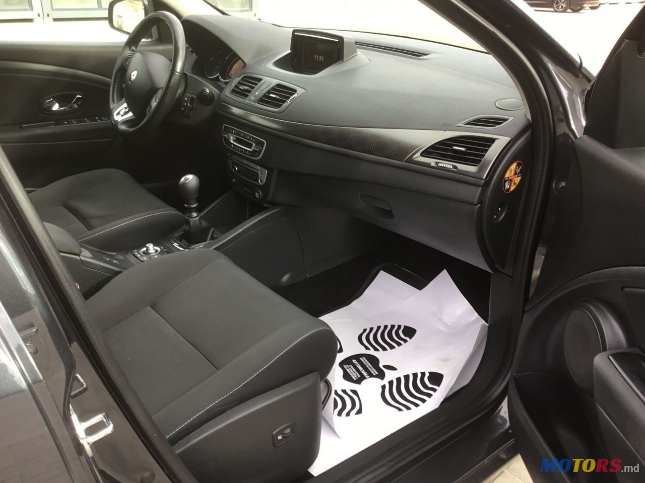 2013' Renault Megane photo #5