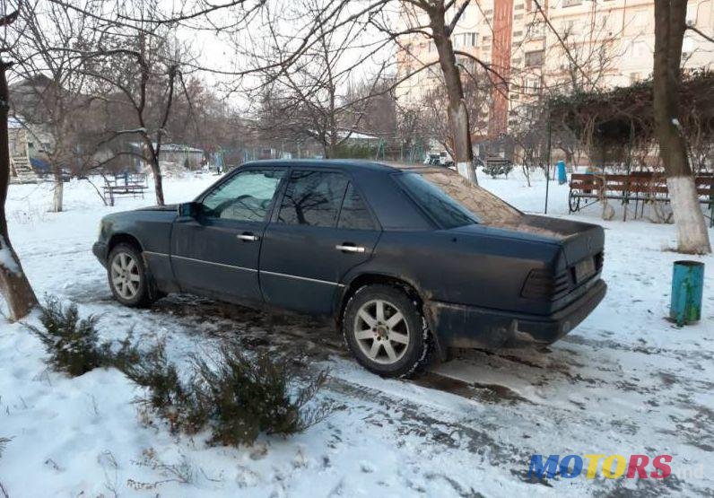 1991' Mercedes-Benz 124 photo #1