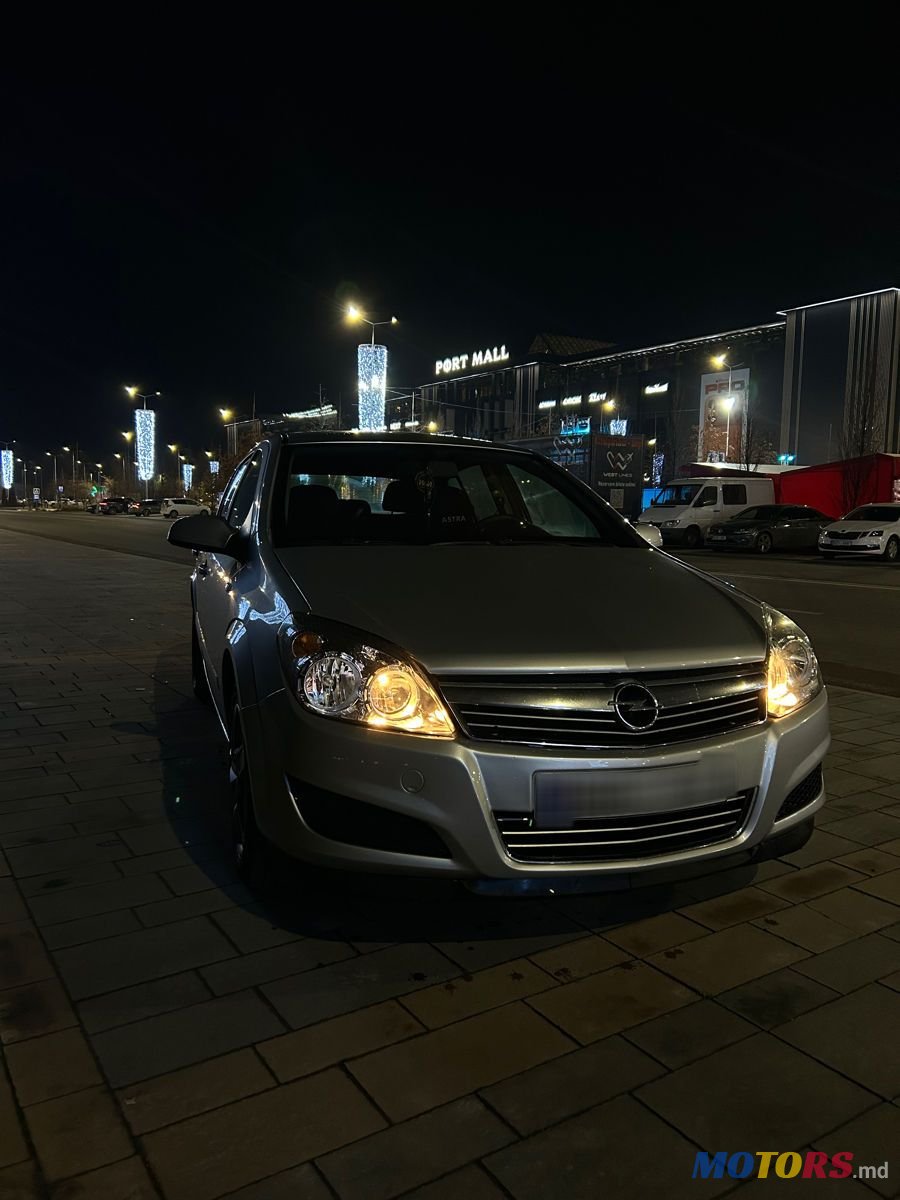 2008' Opel Astra photo #5